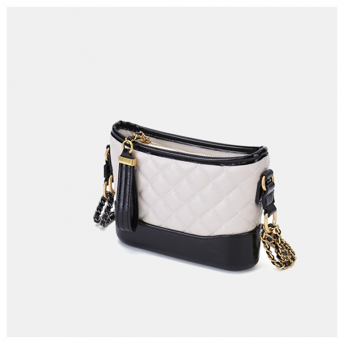 OEMファッションデザイナーの黒と白のキルティングpuレザークロスボディバッグイブニング財布 