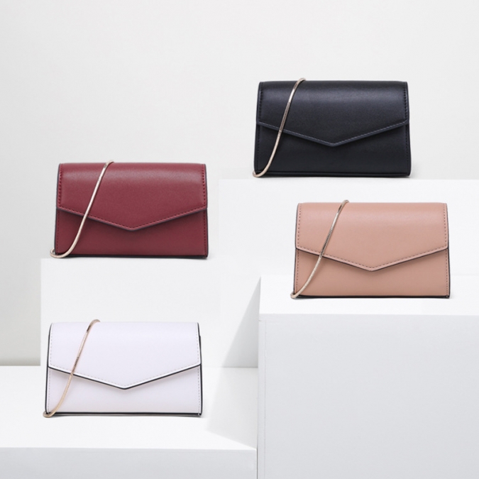 チェーン付きのシンプルなデザインのマルーンpuレザーフラップバッグの財布 