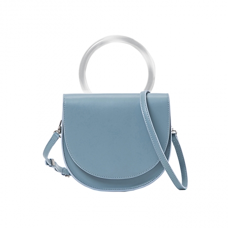 青い女性の革ハンドバッグ